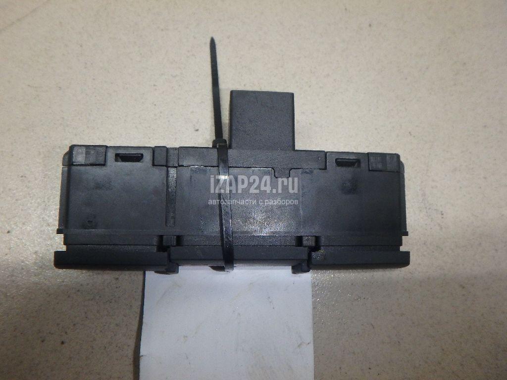 4L1927137 Кнопка аварийной сигнализации VAG Q7 [4L] (2005 - 2015)