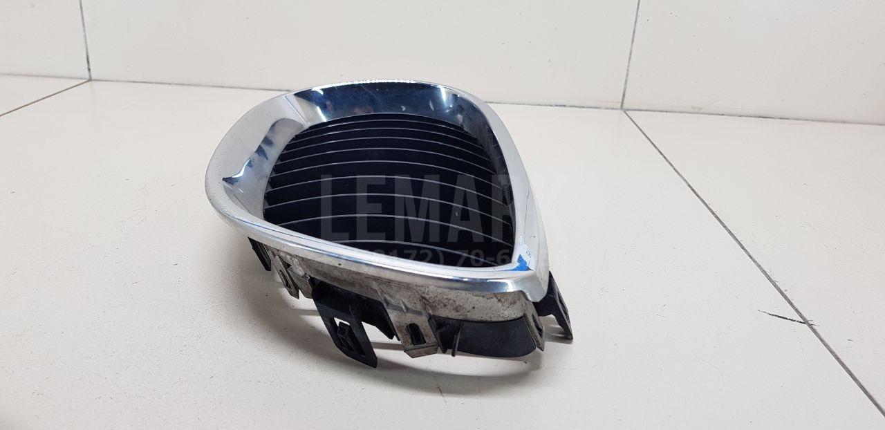 Решетка радиатора левая для  BMW X1 F48 2014-2022