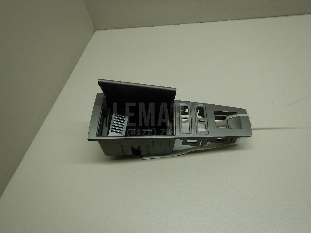 Пепельница задняя (в дверь) для  Audi 100/200 [43] 0-1983