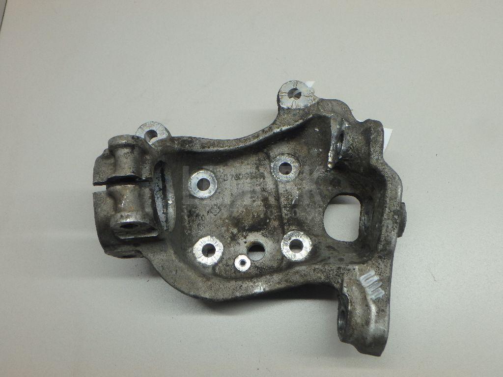 Кулак поворотный передний правый для  BMW X3 E83 2004-2010