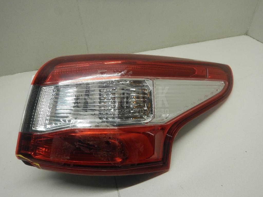 Фонарь задний наружный правый 265504EA0A Nissan