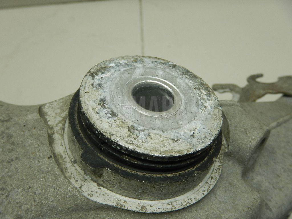 Кулак поворотный задний правый для  Acura MDX 2007-2013