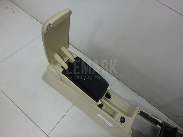 Подлокотник для  Cadillac DTS 2005-2011