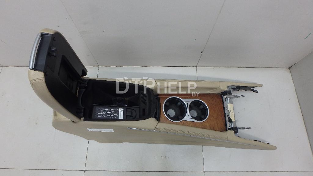 Фото Подлокотник для Mercedes GL-Class X164  2007