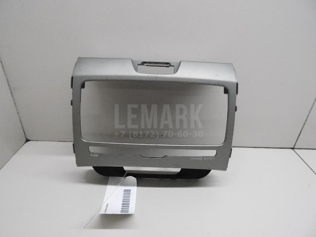 Рамка магнитолы 847403W100AM5 Hyundai-Kia