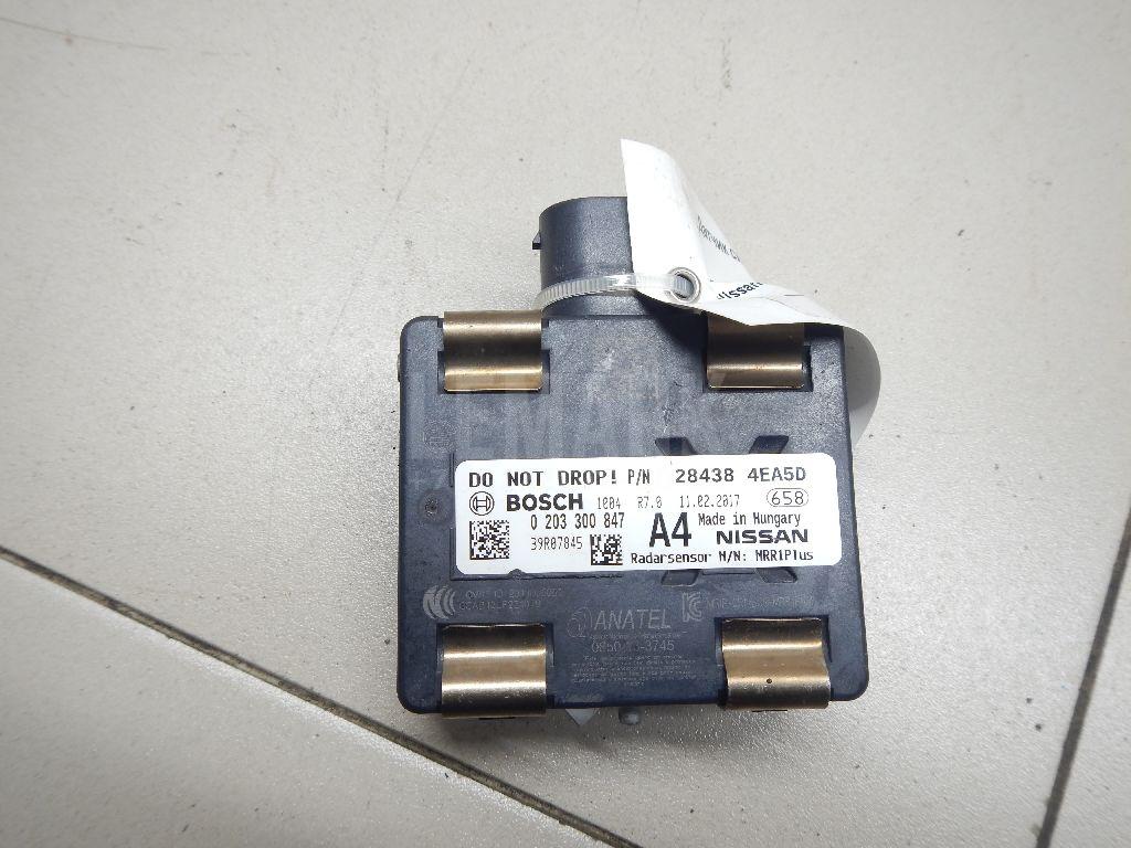 Датчик системы контроля дистанции 284384EA5D Nissan
