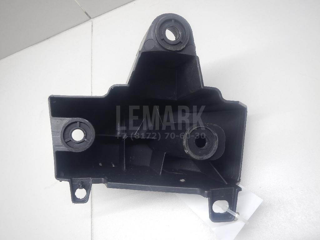 Кронштейн заднего бампера правый для  Ford Focus I 1998-2005