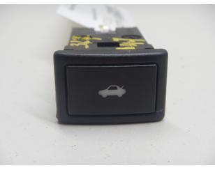 Кнопка открывания багажника для Suzuki Kizashi 2010-2014 с разборки состояние отличное