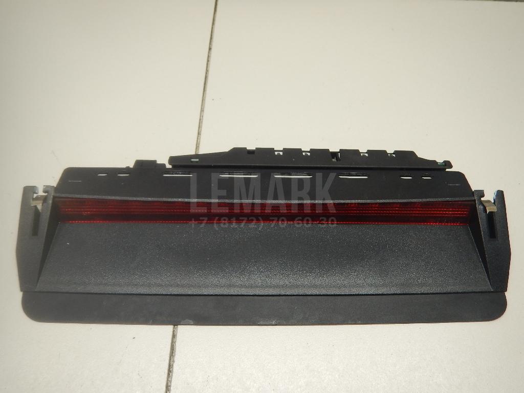 Фонарь задний (стоп сигнал) 3C8945087B VAG