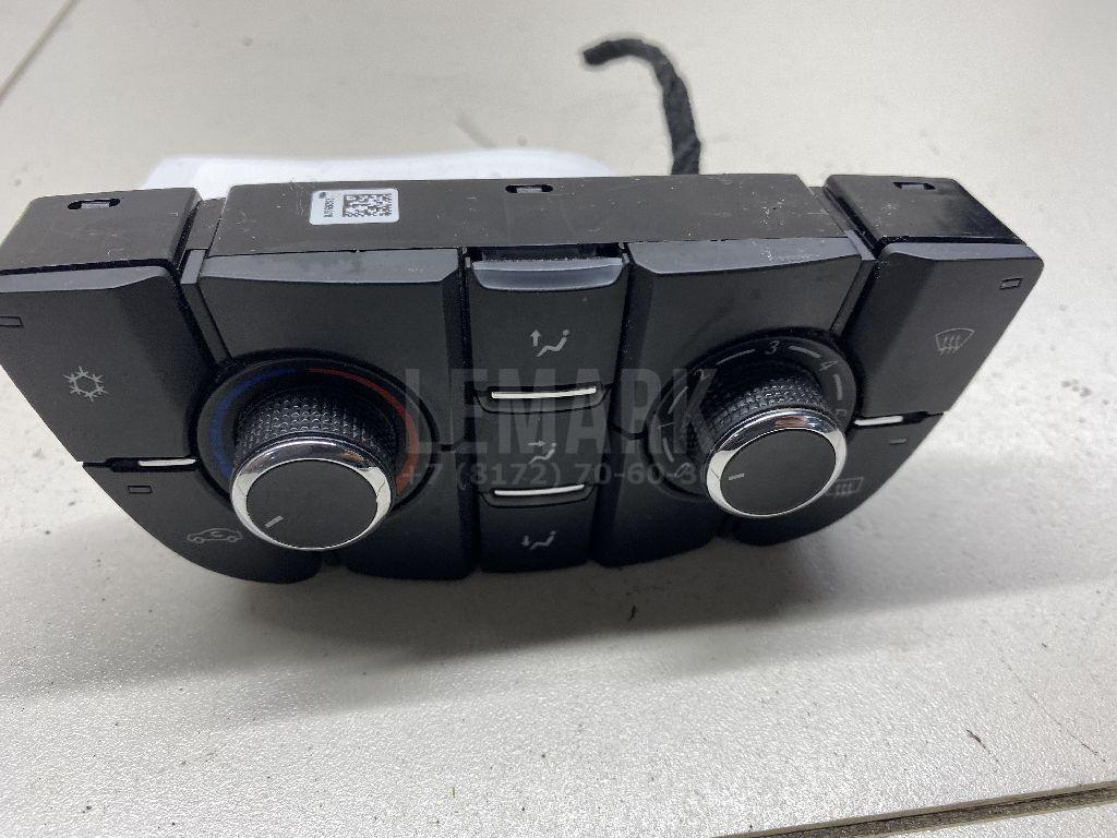 Блок управления отопителем 13346092 GM