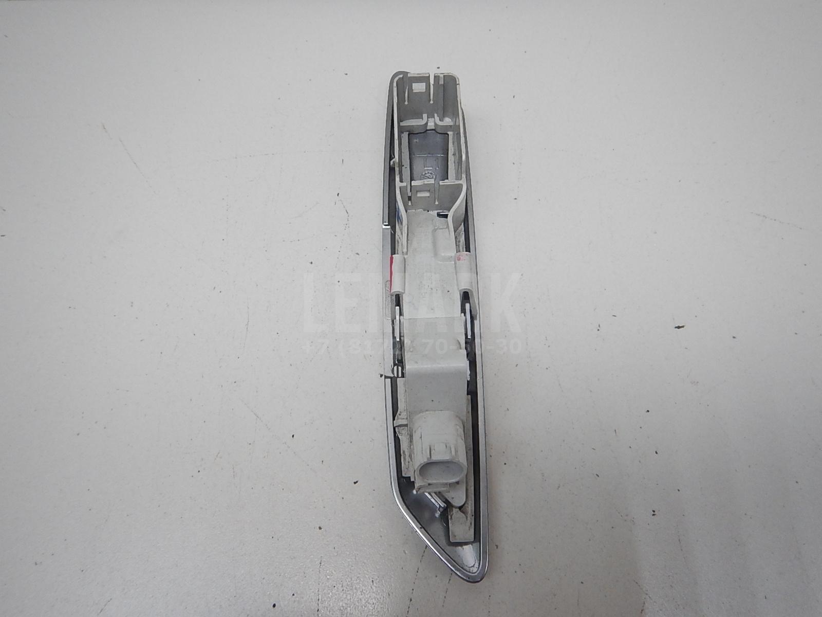 Повторитель на крыло левый для  BMW 3-serie F30/F31/F80 2011-2020