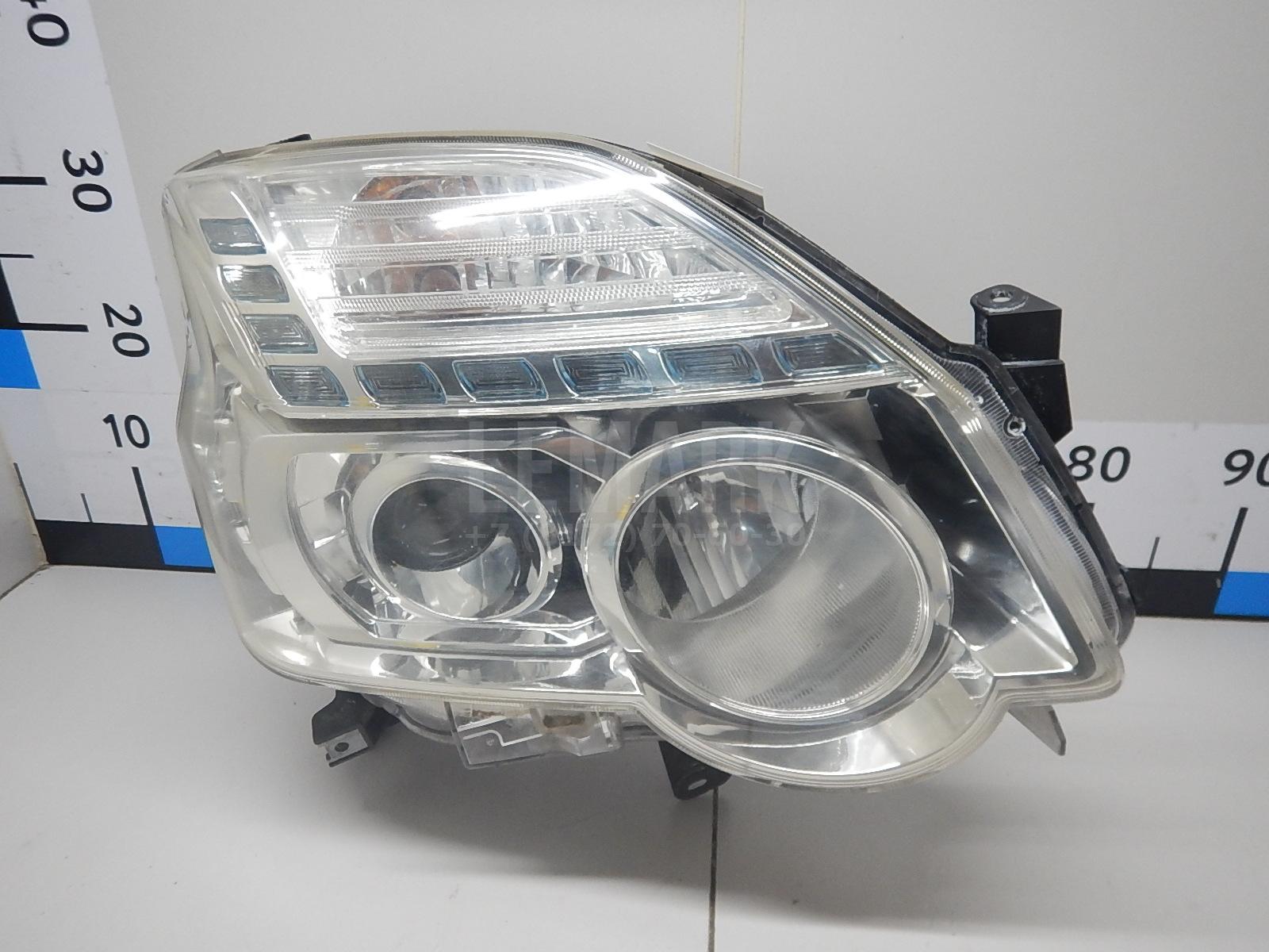 Фара правая 260103UB0A Nissan