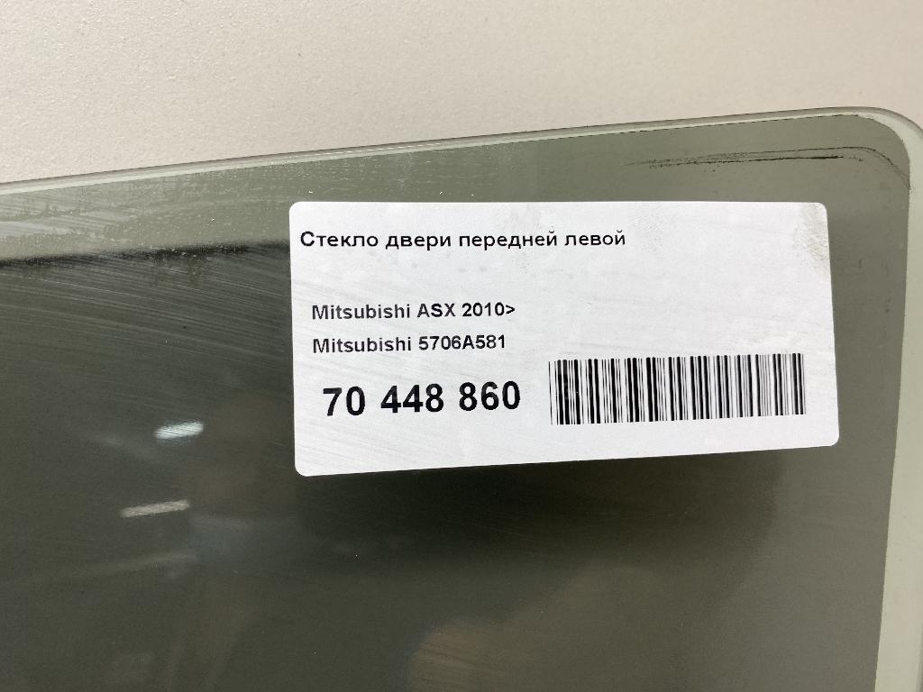 Стекло двери передней левой для  Freightliner