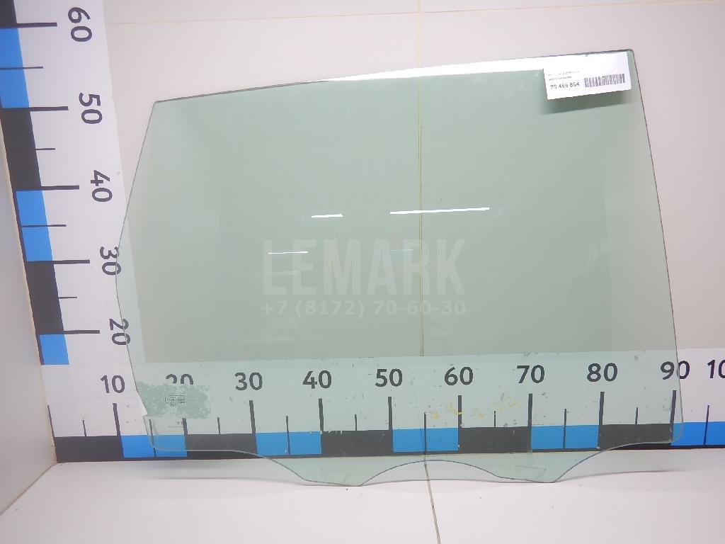 Стекло двери задней правой 7P0845026A VAG