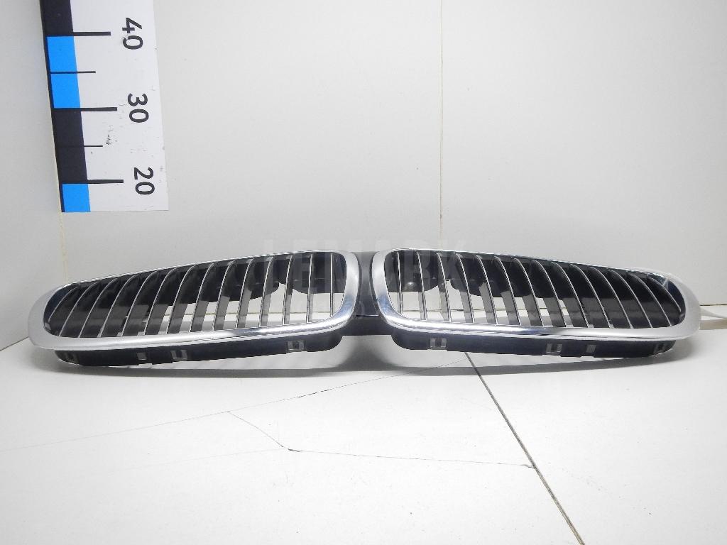 Решетка радиатора для  BMW 1-serie E87/E81 2004-2011