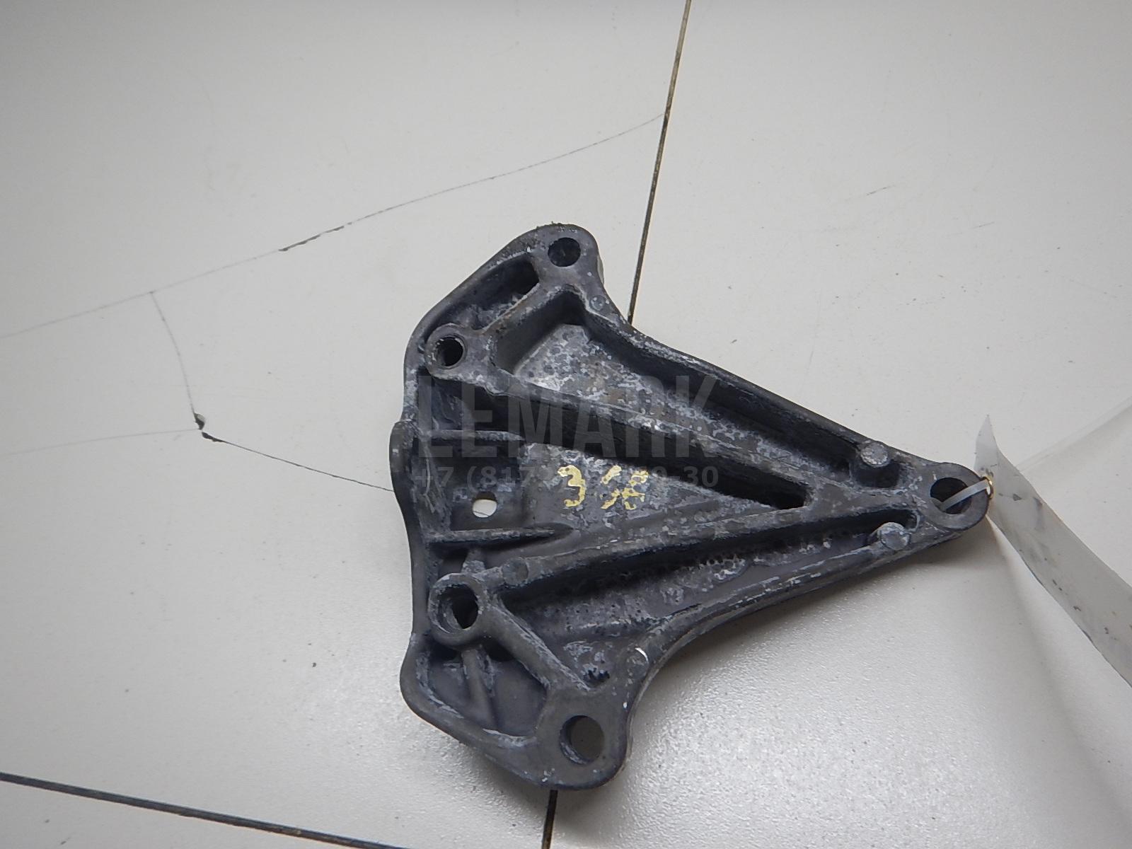 Кронштейн КПП левый для  BMW 2-serie F22/F23/F87 2013-2020