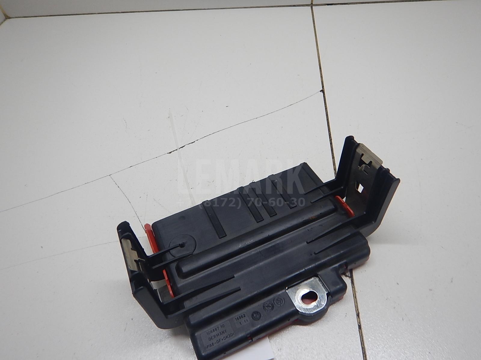 Блок предохранителей для  BMW X3 E83 2004-2010