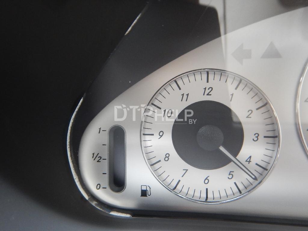 Фото Панель приборов для Mercedes W211 E-Klasse  2003