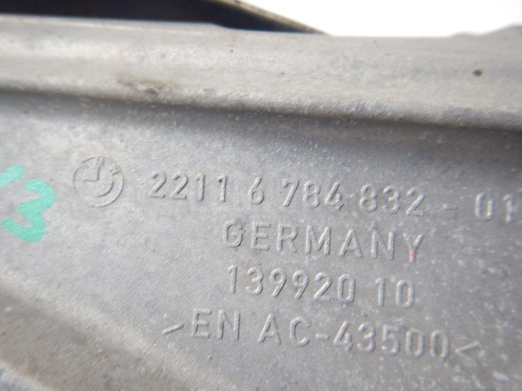 Кронштейн двигателя правый для  BMW X1 F48 2014-2022