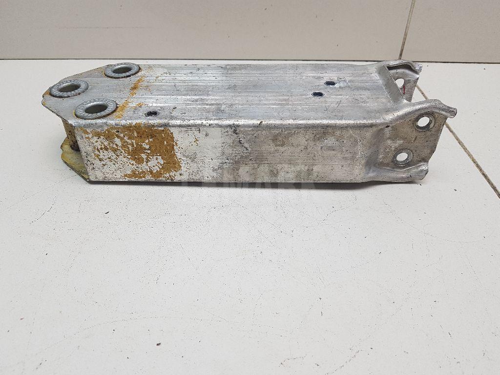 Кронштейн переднего бампера для  BMW X1 U11 2022
