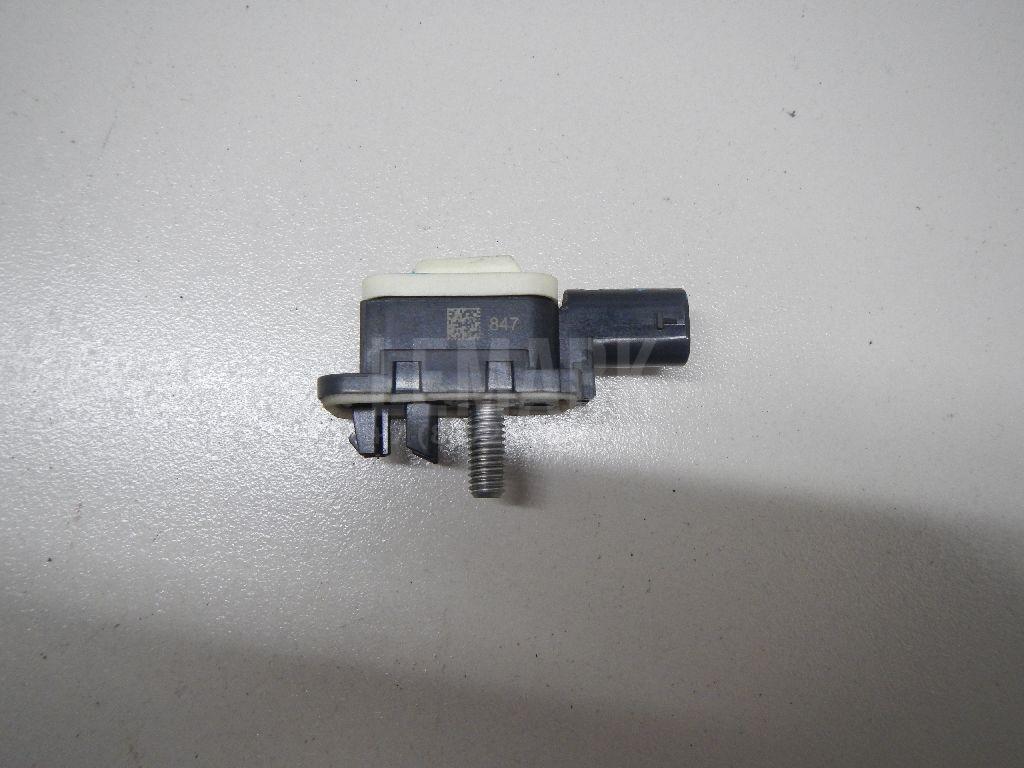 Датчик AIR BAG 7P0959354 VAG