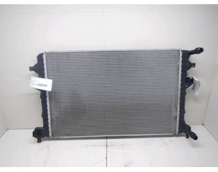 Радиатор дополнительный системы охлаждения для VW Golf VII 2012-2020 б/у состояние отличное