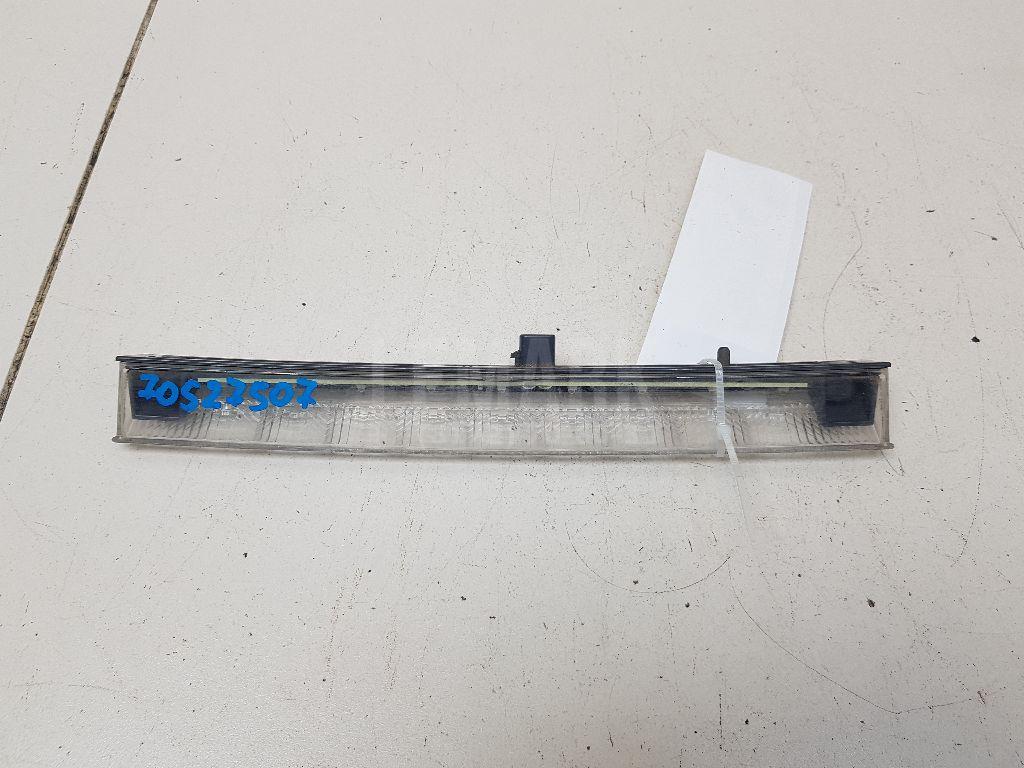 Фонарь задний (стоп сигнал) 8157060110 Toyota