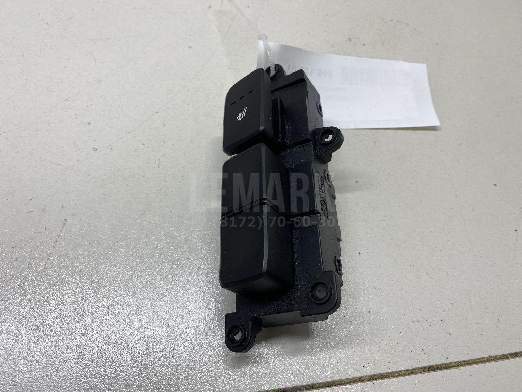 Кнопка обогрева сидений 933102W2104X Hyundai-Kia