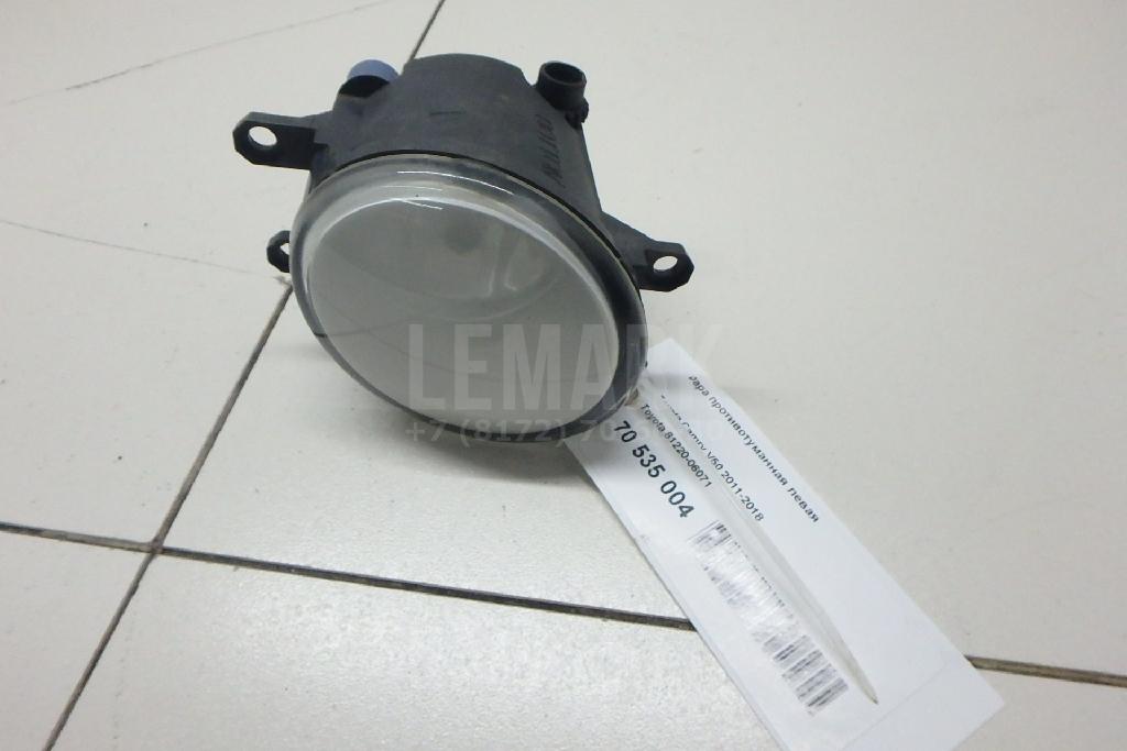 Фара противотуманная левая 8122006071 Toyota