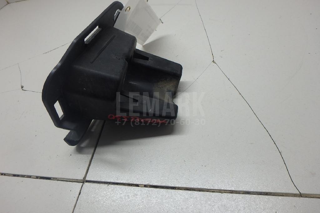 Кронштейн форсунки омывателя фары для  Audi A4 [B6] 2000-2004