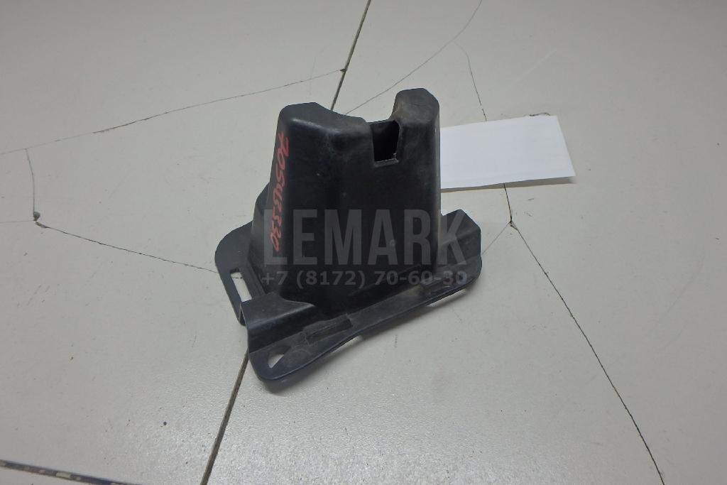 Кронштейн форсунки омывателя фары для  Audi A4 [B6] 2000-2004