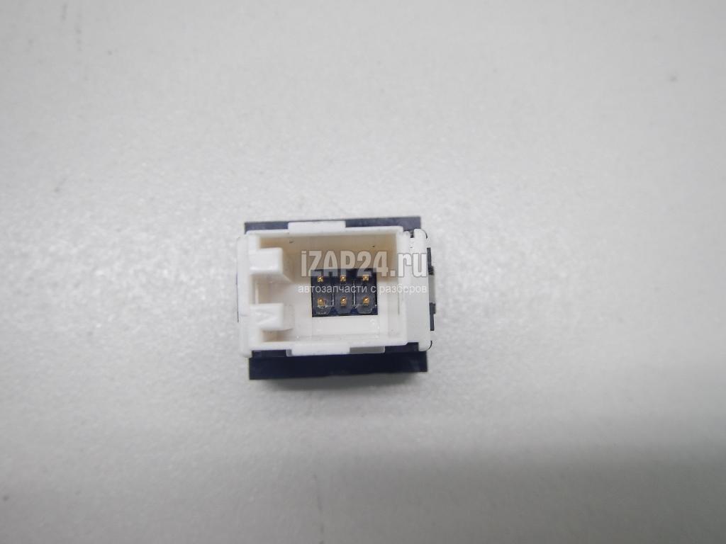 8P0927134C5PR Кнопка антипробуксовочной системы VAG A3 [8P1] (2003 - 2013)