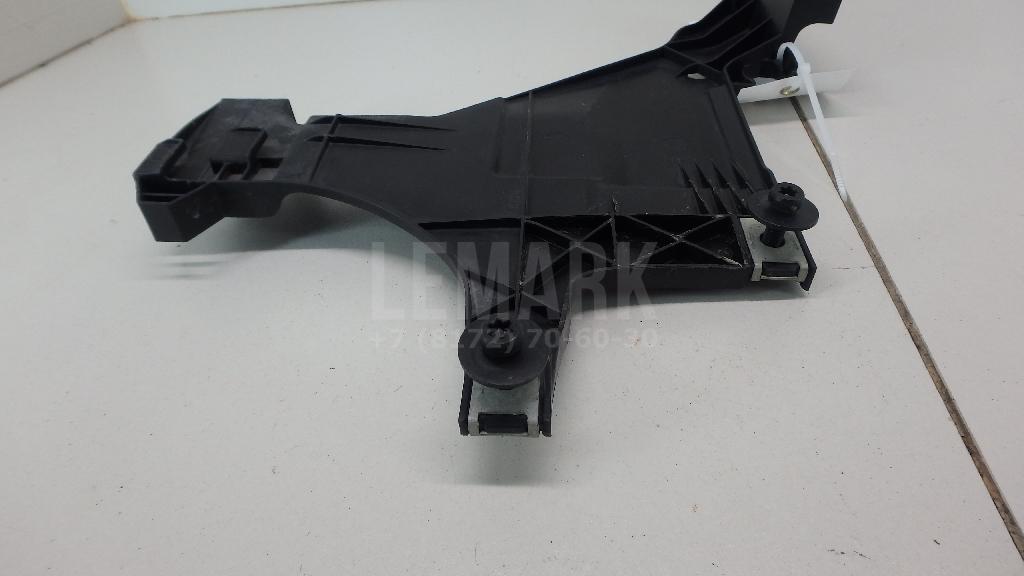 Кронштейн фар левый для  BMW X5 E53 2000-2007