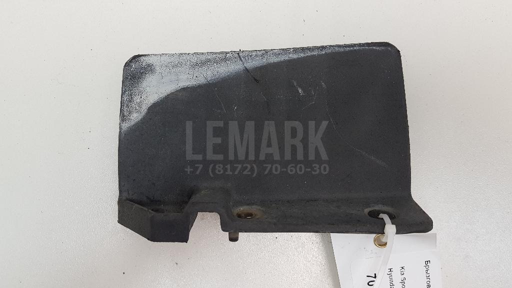 Брызговик задний правый 86864D9000 Hyundai-Kia