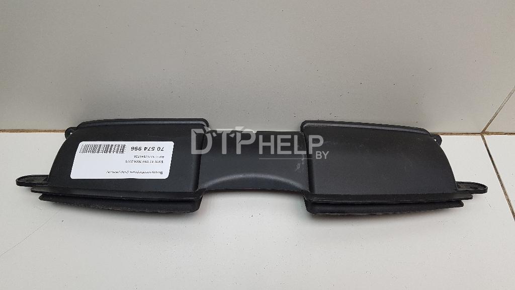 Фото Воздухозаборник (наружный) для BMW 3-serie E90/E91  2006