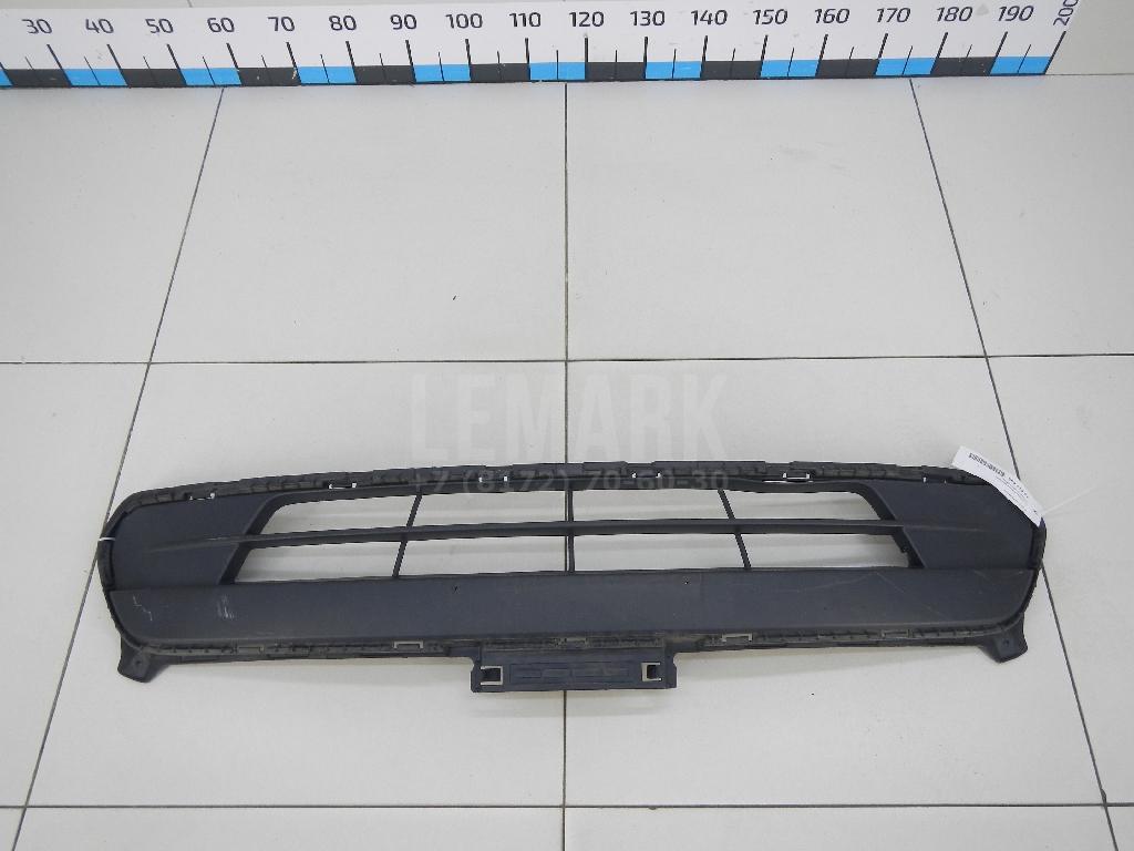 Решетка в бампер центральная 86522C6000 Hyundai-Kia