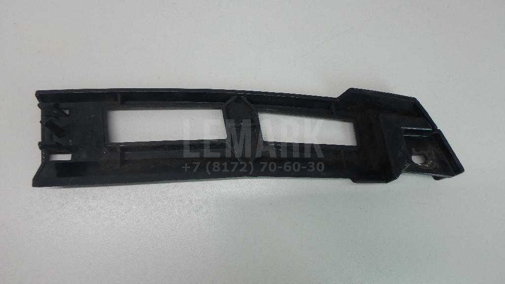 Кронштейн заднего бампера правый для  BMW X5 E70 2007-2013