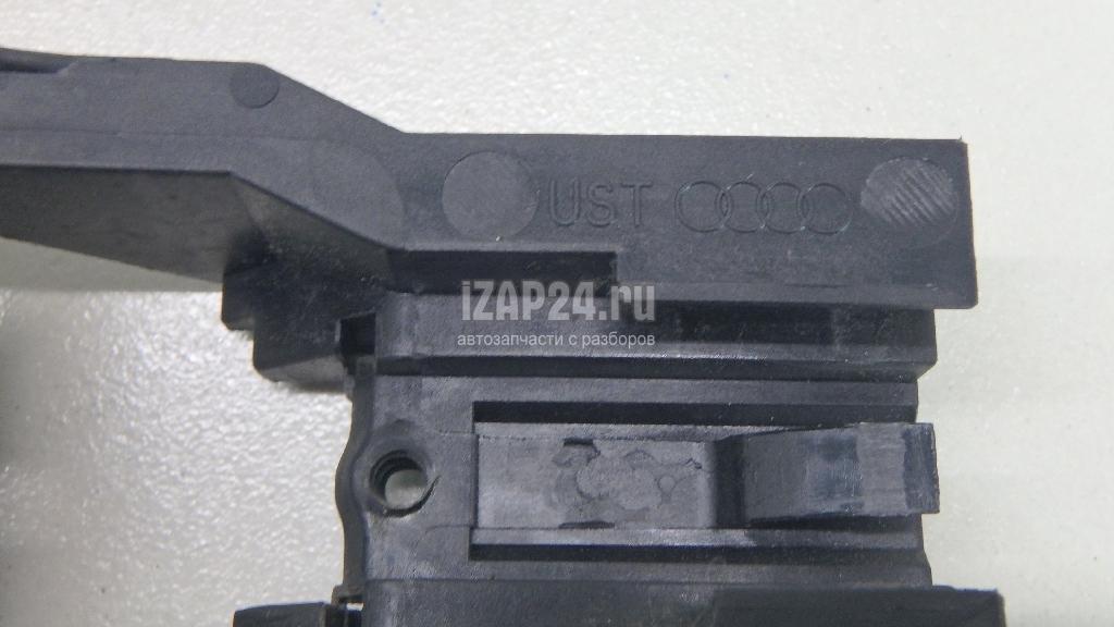 4L0839885H Кронштейн ручки VAG Q7 [4L] (2005 - 2015)