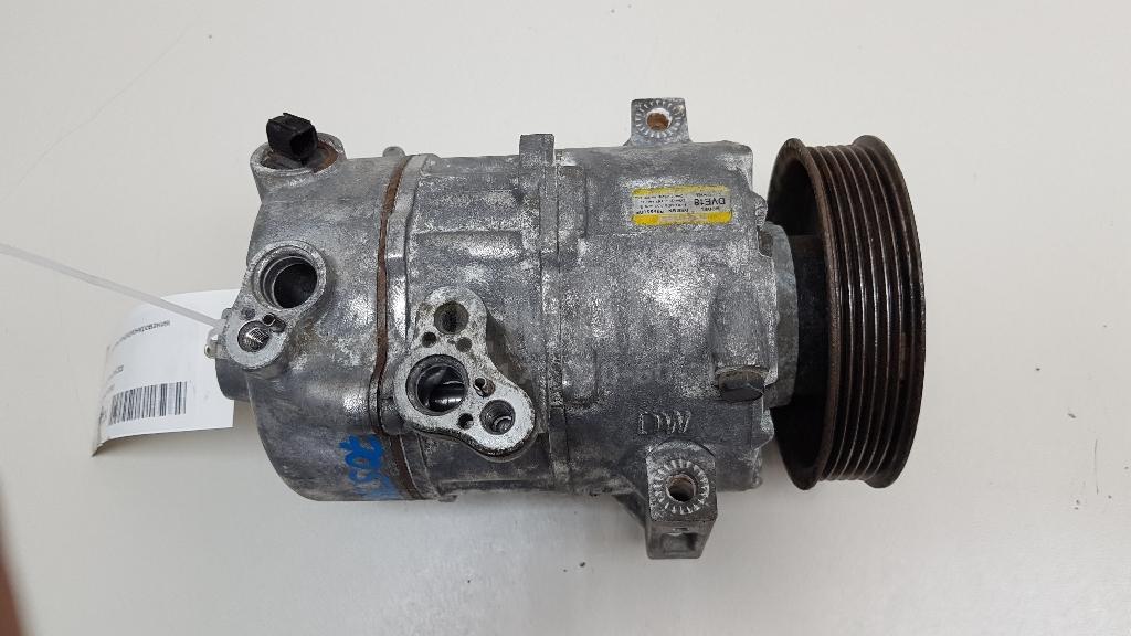 Компрессор кондиционера 977012P200 Hyundai-Kia