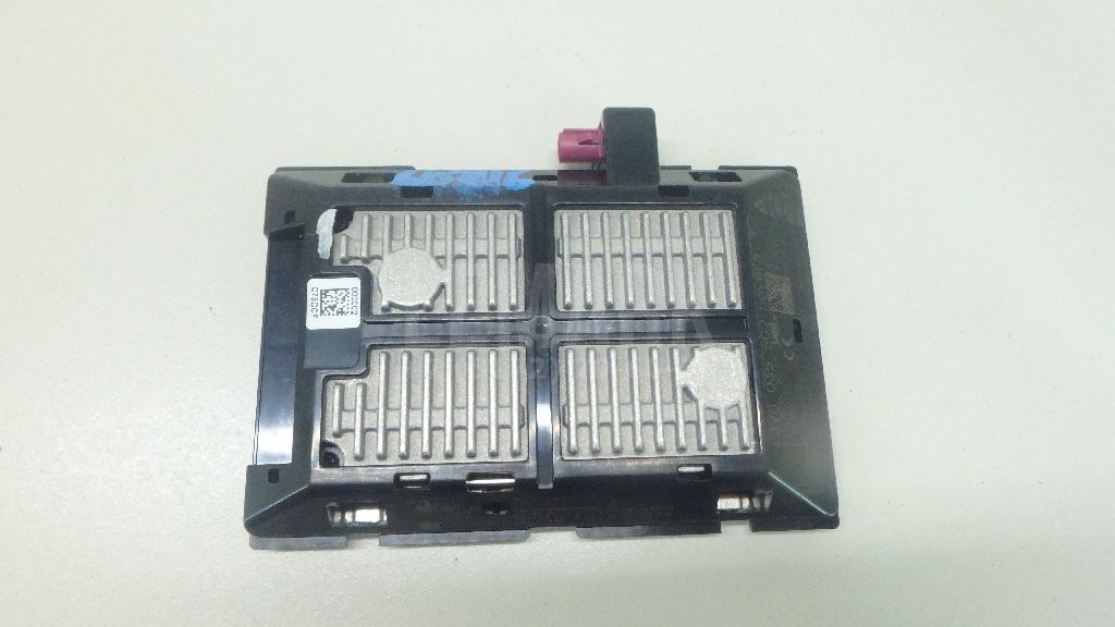 Док-станция для беспроводной зарядки 3V0035502 VAG