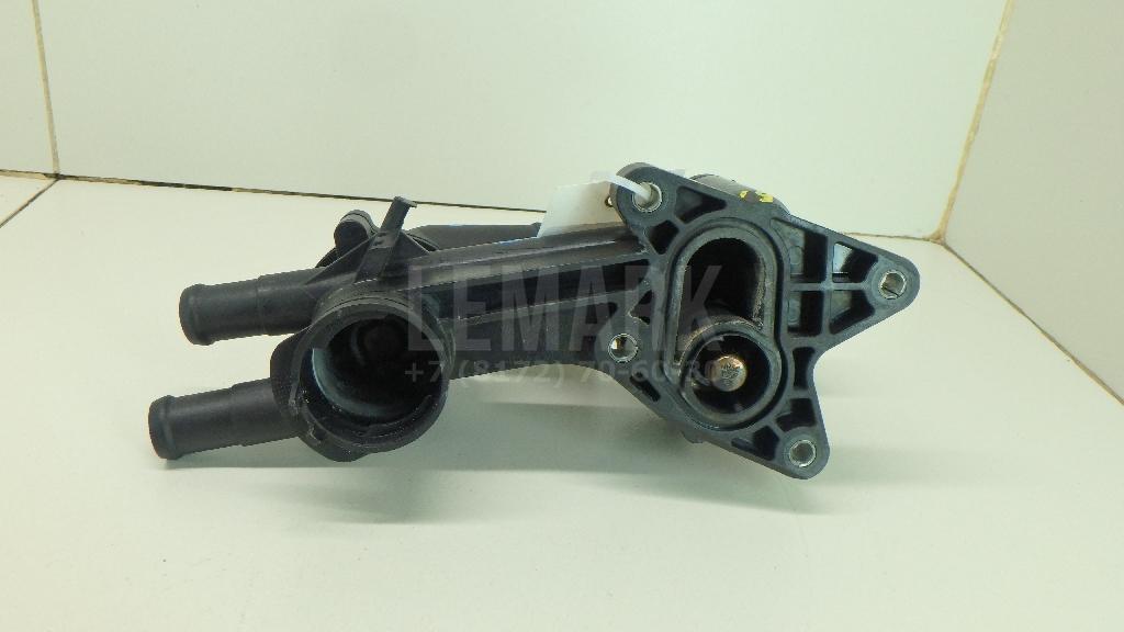 Корпус термостата для  Audi V8 1988-1994