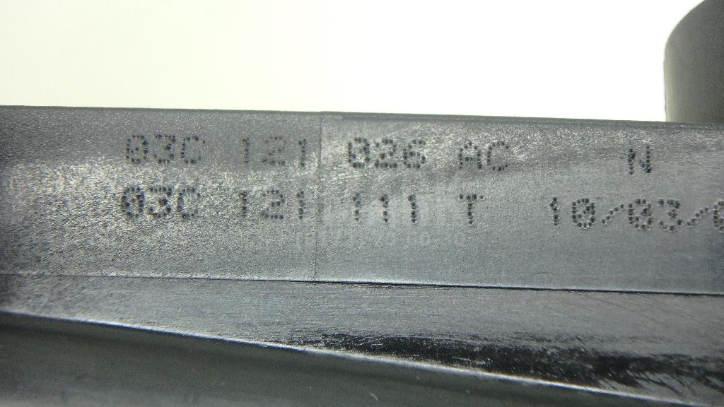 Корпус термостата для  Audi V8 1988-1994