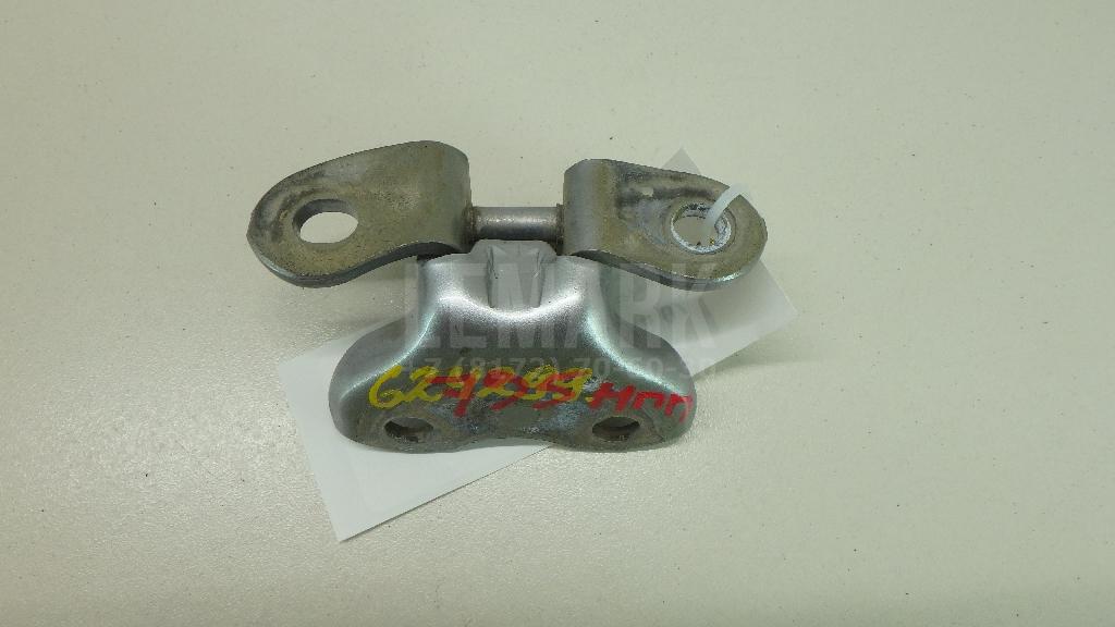 Петля двери передней правой нижняя 6873002080 Toyota