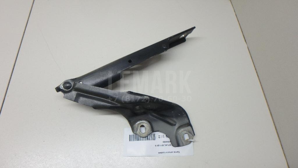 Петля капота правая для  Alfa Romeo Giulietta 2010-2020