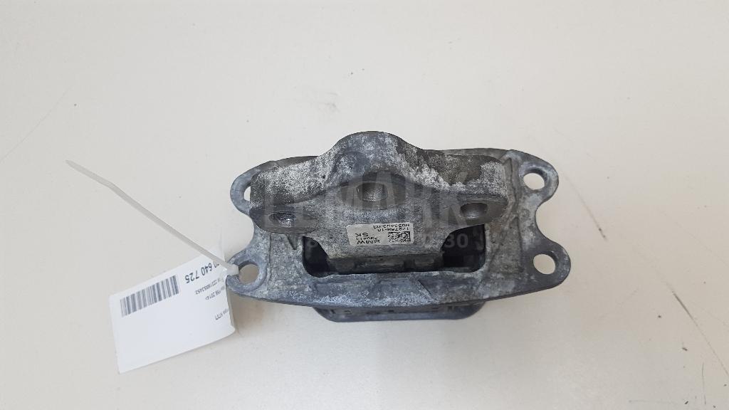 Опора КПП для  BMW X1 F48 2014-2022