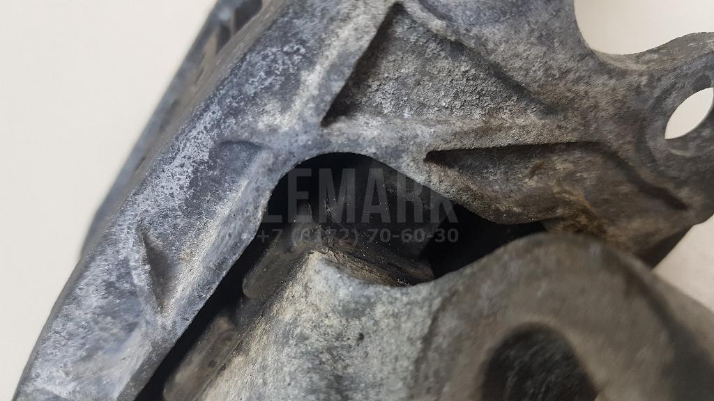 Опора КПП для  BMW X1 F48 2014-2022