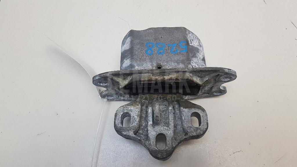 Опора КПП для  BMW X1 F48 2014-2022