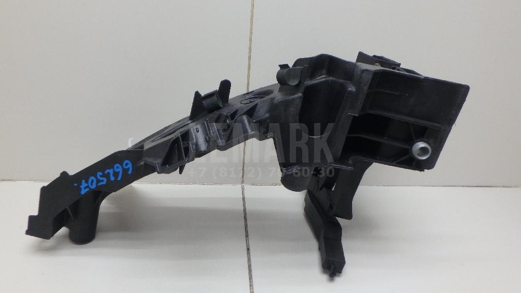 Кронштейн фар правый для  Astra HD 8 2005-2011