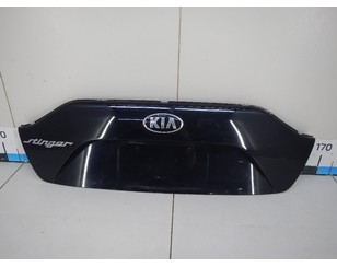Накладка двери багажника для Kia Stinger 2017> с разборки состояние отличное