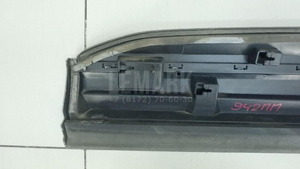 Накладка двери передней правой для  BMW 1-serie E82/E88 2007-2013